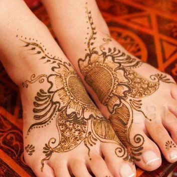 Роспись стопы от пальцев до щиколотки